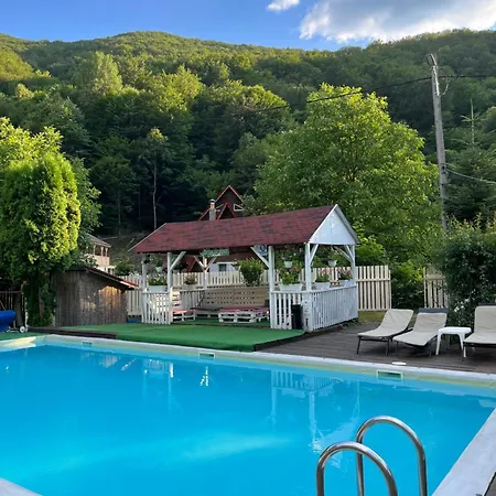 Casa Ele Holiday home Frasinet